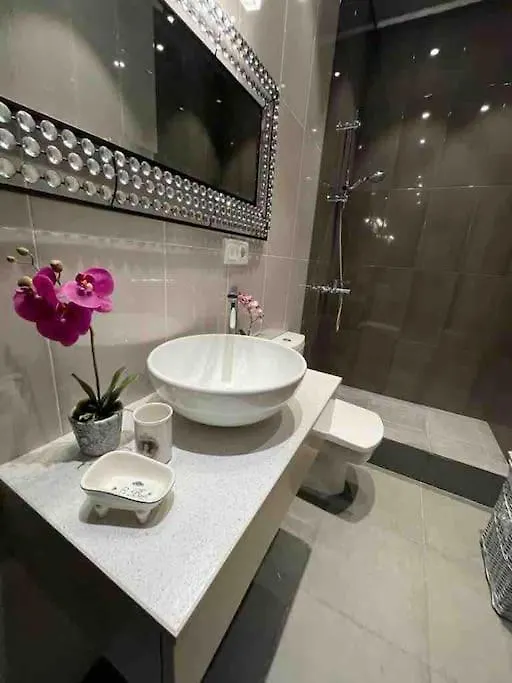 Cozy Apartment In Tbilisi Georgia