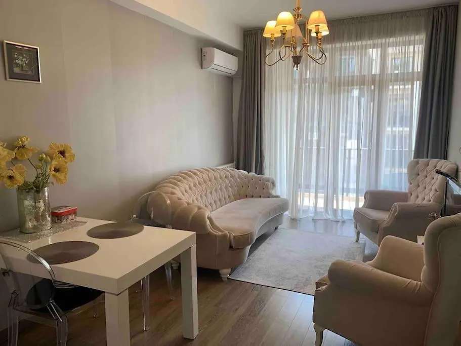 Cozy Apartment In Tbilisi